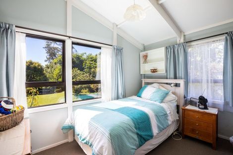 Photo of property in 30 Takiroa Street, Urenui, 4375
