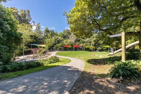 Photo of property in 10 Victoria Road, New Plymouth, 4310