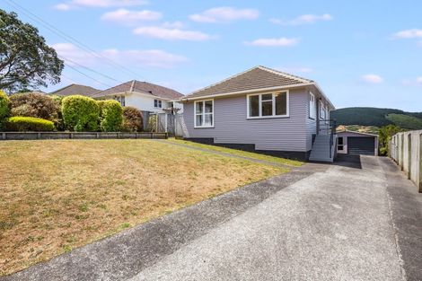 Photo of property in 23 Turkington Street, Tawa, Wellington, 5028