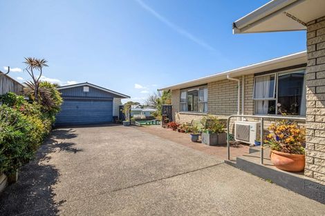 Photo of property in 102 Matai Street, Castlecliff, Whanganui, 4501