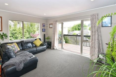 Photo of property in 11a Greta Place, Stanmore Bay, Whangaparaoa, 0932
