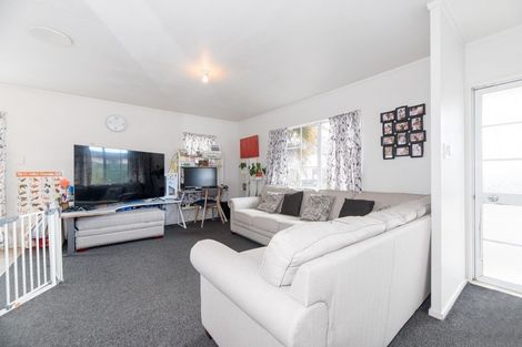 Photo of property in 28 Trimdon Street, Randwick Park, Auckland, 2105