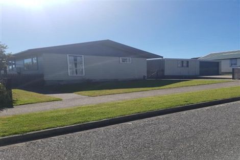 Photo of property in 18 Tarras Grove, Kelson, Lower Hutt, 5010