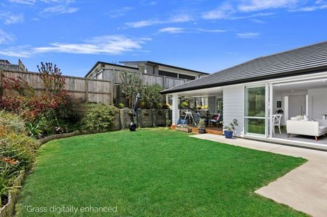 Photo of property in 22 Ballintoy Park Drive, Welcome Bay, Tauranga, 3175