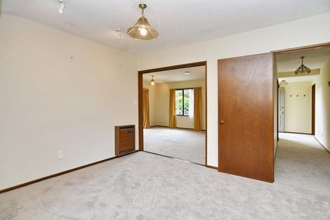 Photo of property in 44b Memorial Avenue, Ilam, Christchurch, 8053