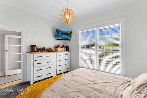 Photo of property in 17 Franklin Road, Paparoa, 0571