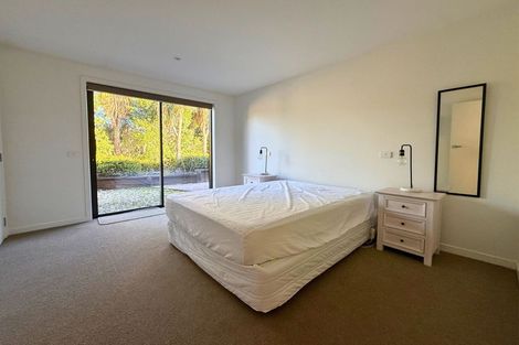 Photo of property in 8 Warbler Lane, Albert Town, Wanaka, 9305