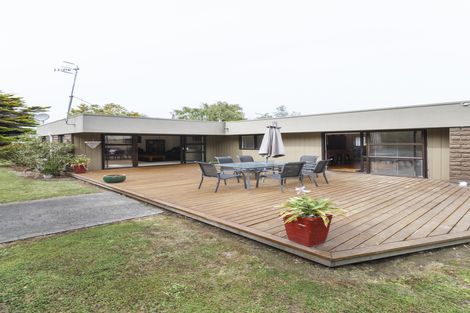 Photo of property in 32 Humphries Place, Awapuni, Palmerston North, 4412