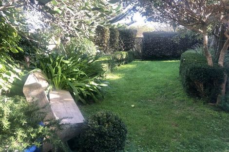 Photo of property in 4 Batham Drive, Mount Victoria, Wellington, 6011