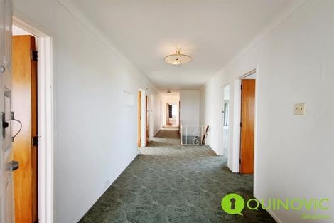 Photo of property in 520 Glenfield Road, Glenfield, Auckland, 0629
