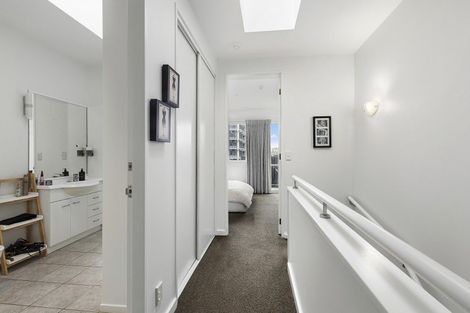 Photo of property in De Vere Apartments, 1/23 Tennyson Street, Te Aro, Wellington, 6011
