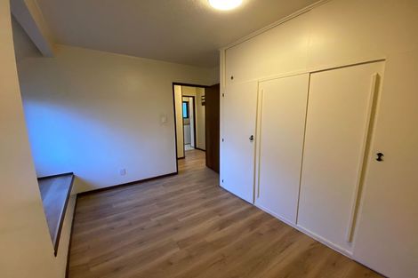 Photo of property in 18 Woodhouse Place, West Harbour, Auckland, 0618
