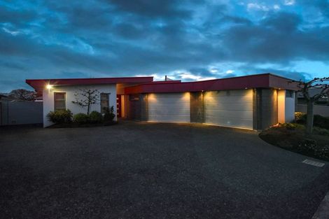 Photo of property in 22 Kura Place, Mosgiel, 9024