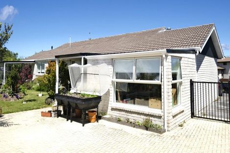 Photo of property in 10 Kew Place, Richmond Heights, Taupo, 3330