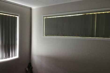 Photo of property in 1 Sandrine Avenue, Clover Park, Auckland, 2019