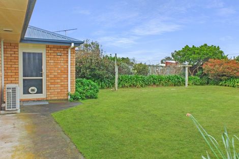 Photo of property in 62 Andrews Street, Foxton Beach, Foxton, 4815