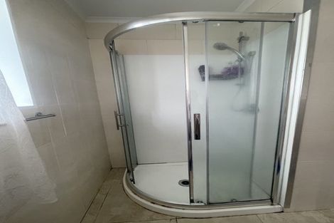 Photo of property in 83 Lynwood Road, New Lynn, Auckland, 0600