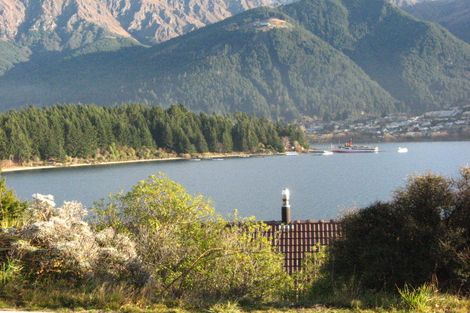 Photo of property in 663 Peninsula Road, Kelvin Heights, Queenstown, 9300