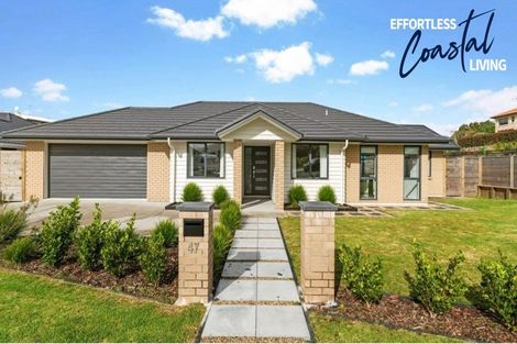 Photo of property in 47 Couldrey Crescent, Red Beach, 0932