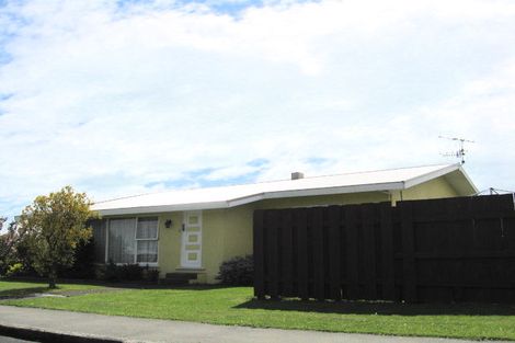 Photo of property in 5 Browning Crescent, Stoke, Nelson, 7011