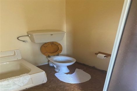 Photo of property in 140 Studholme Street, Morrinsville, 3300