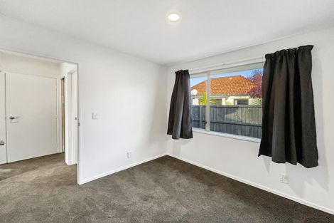 Photo of property in 3/2 Broadbent Street, Riccarton, Christchurch, 8041