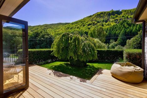 Photo of property in 48 Norfolk Street, Arrowtown, 9302