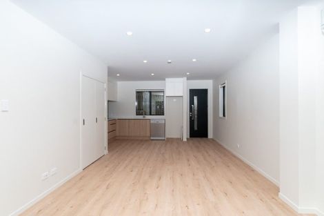 Photo of property in 4/56 Salisbury Road, Birkdale, Auckland, 0626