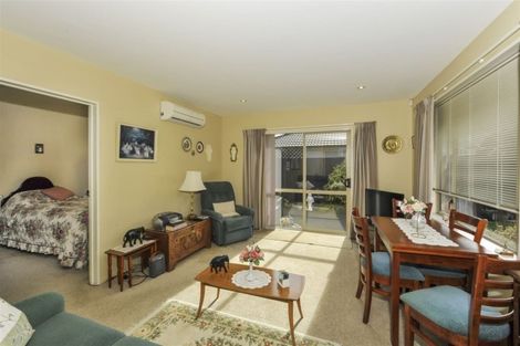 Photo of property in 31a Wilsons Road, Saint Martins, Christchurch, 8022