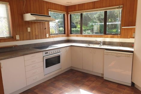 Photo of property in 9 Eleanor Place, Blockhouse Bay, Auckland, 0600