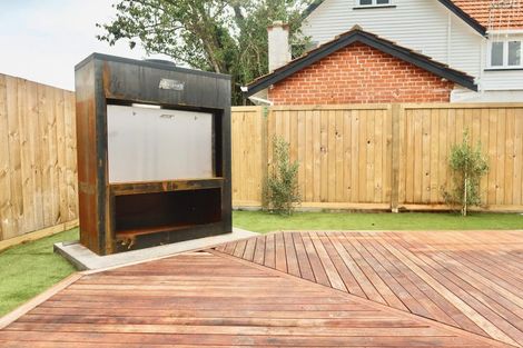 Photo of property in 76 Slacks Road, Awapuni, Palmerston North, 4412