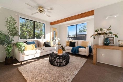 Photo of property in 1/16 Taikata Road, Te Atatu Peninsula, Auckland, 0610