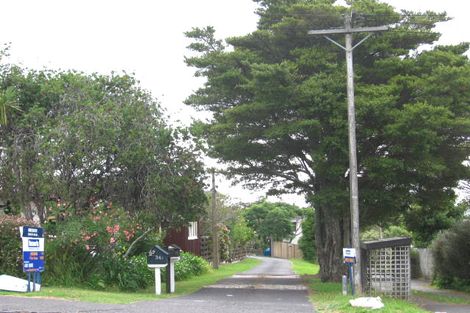 Photo of property in 2/34a Salisbury Road, Birkdale, Auckland, 0626