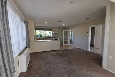 Photo of property in 2/11 Manor Place, Bryndwr, Christchurch, 8053