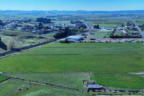 Photo of property in 223 Kaitangata Highway, Stirling, 9231