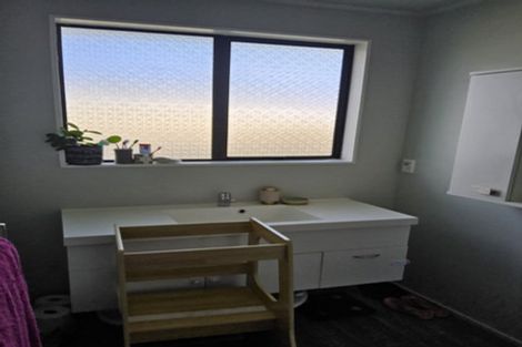 Photo of property in 13 Alton Grove, Masterton, 5810