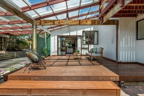 Photo of property in 16 Sandra Street, South New Brighton, Christchurch, 8062