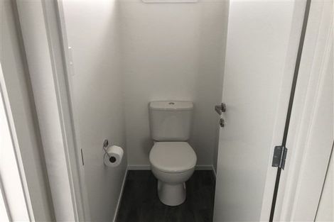 Photo of property in 35 Lombard Street, Palmerston North, 4410