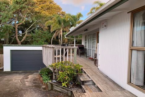 Photo of property in 2/57 Meadway, Sunnyhills, Auckland, 2010