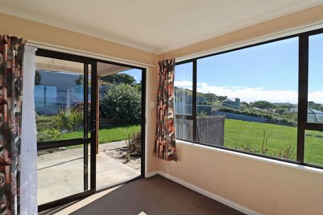 Photo of property in 14 Semple Street, Kakanui, Oamaru, 9495