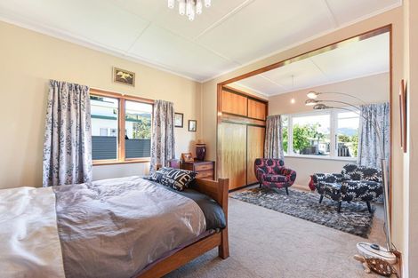 Photo of property in 17a Ranui Road, Stoke, Nelson, 7011
