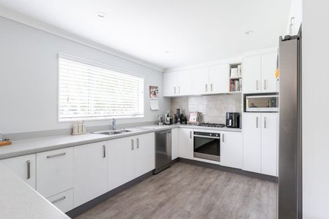 Photo of property in 88b Mazengarb Road, Paraparaumu Beach, Paraparaumu, 5032