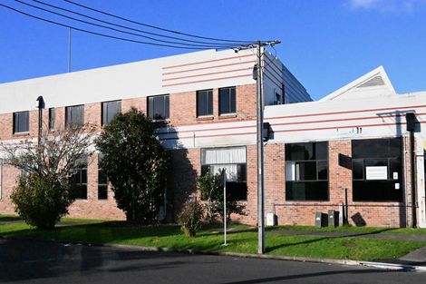 Photo of property in 16 Taylors Road, Mangatainoka, Woodville, 4999