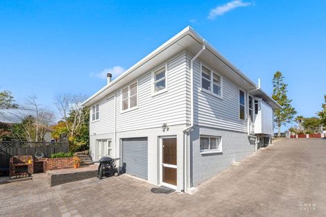 Photo of property in 31 Bodi Place, Te Atatu South, Auckland, 0610