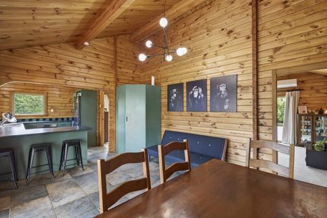 Photo of property in 280 Corbett Road, Paraite, New Plymouth, 4373