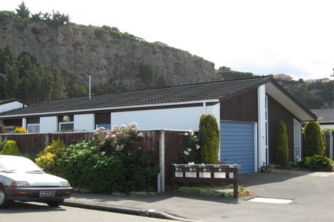 Photo of property in 12 Raekura Place, Redcliffs, Christchurch, 8081