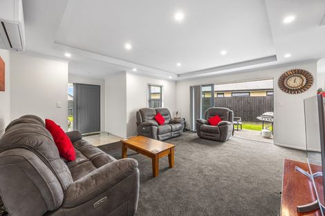 Photo of property in 15 Cleaver Street, Woodend, 7610