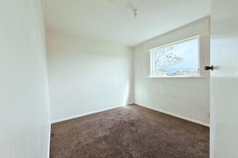 Photo of property in 5-7 Hazard Grove, Cannons Creek, Porirua, 5024