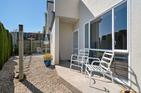 Photo of property in 2 Iles Lane, Cashmere, Christchurch, 8022