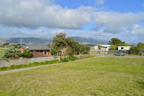 Photo of property in 24 Kitchener Street, Te Horo Beach, Otaki, 5581